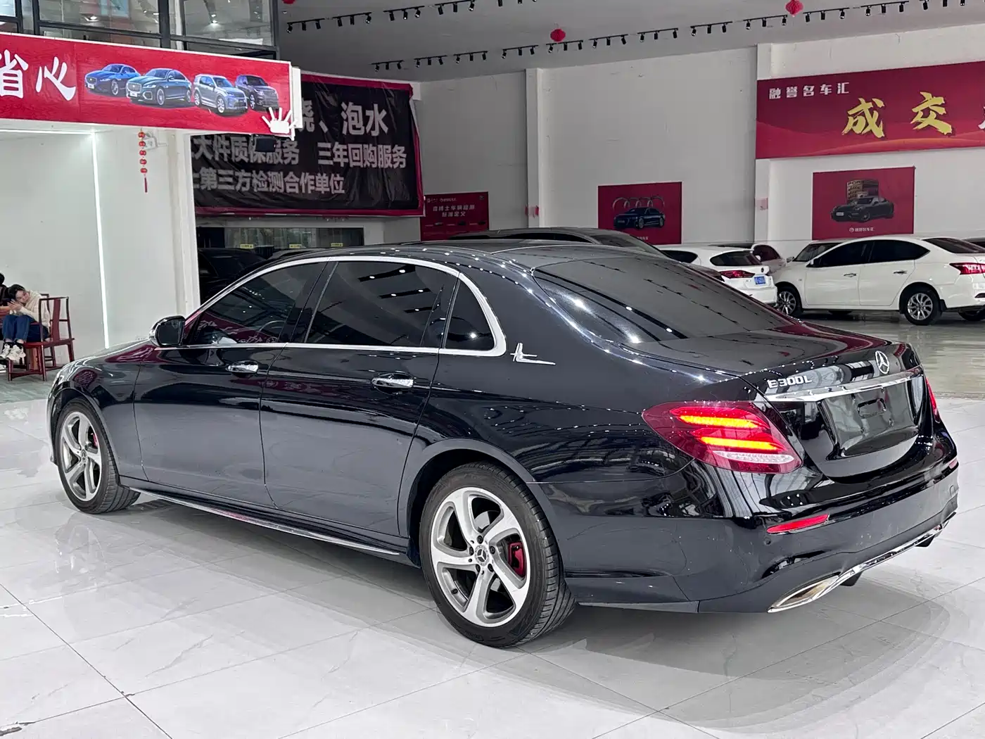Mercedes-Benz E-Class 2018 E 300 L Luxury фото 9