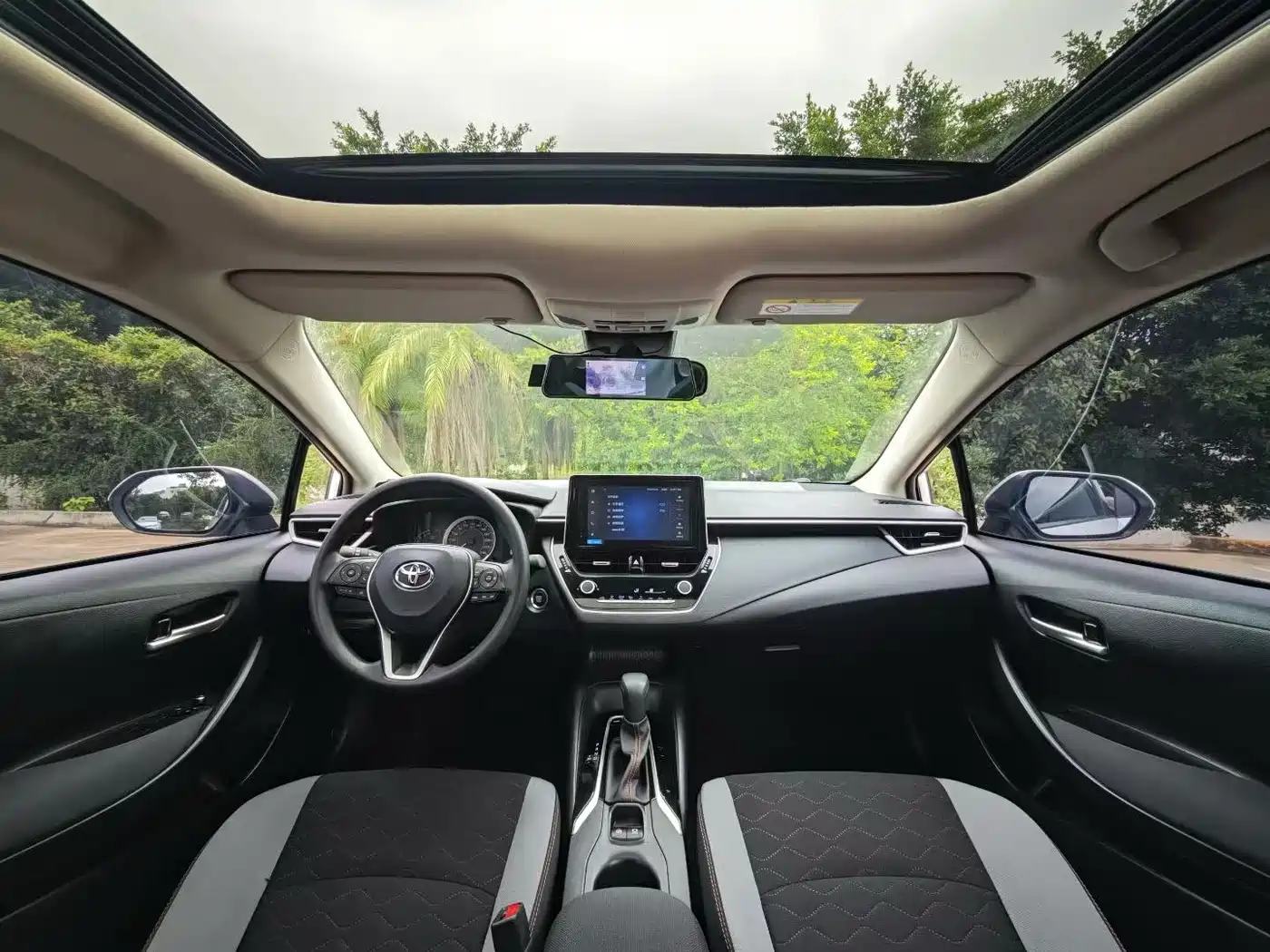Toyota Corolla 2021 1.2T S-CVT Elite PLUS Edition фото 4
