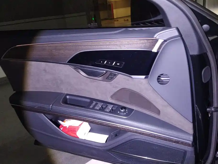 Audi A8 2019 Facelift Plus A8L 55 TFSI quattro Luxury фото 7