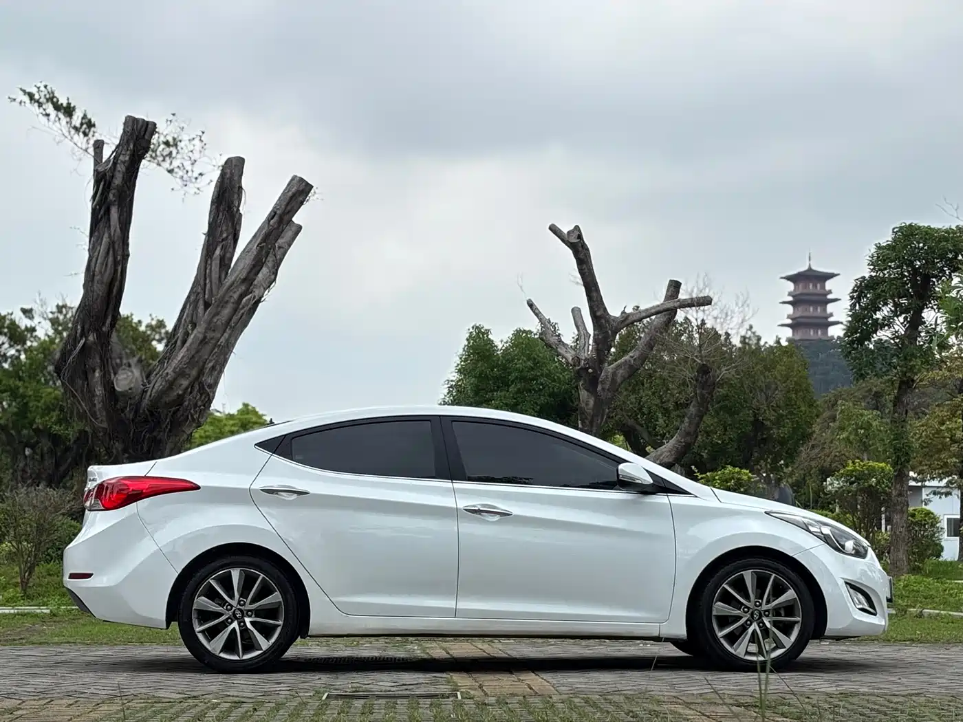 Hyundai Langdong 2015 1.6L Auto Premium фото 8