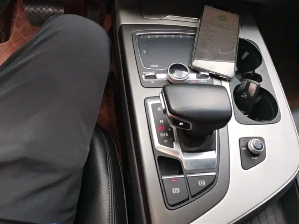 Audi Q7 2019 55 TFSI Technology фото 14