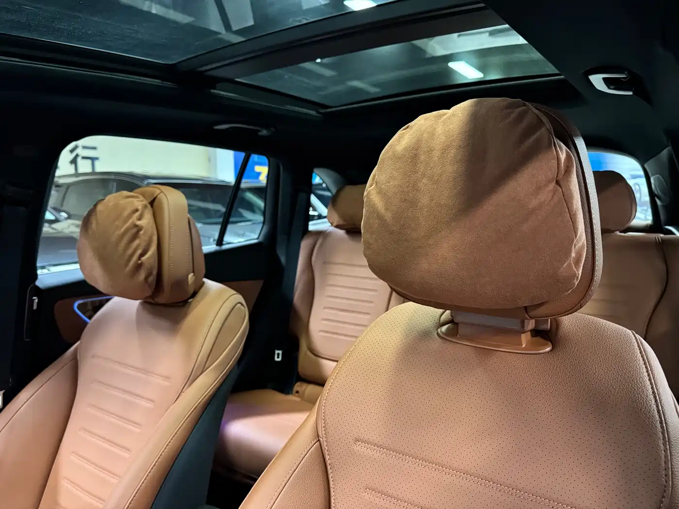 MERCEDES-BENZ GLC