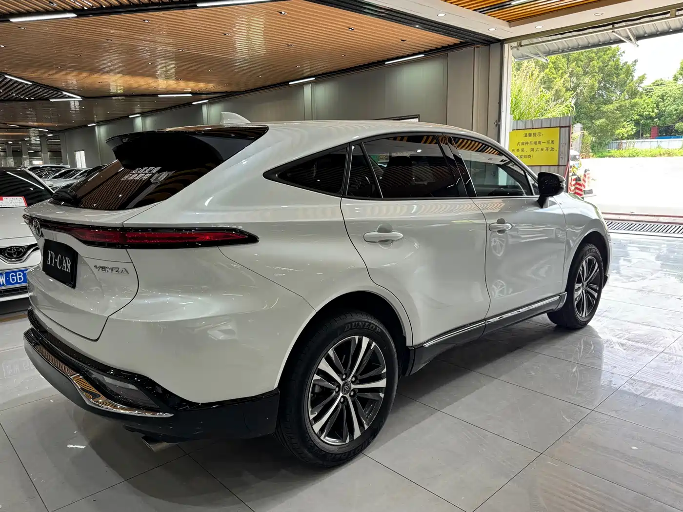 Toyota Venza 2023 2023 2.0L CVT FWD Luxury