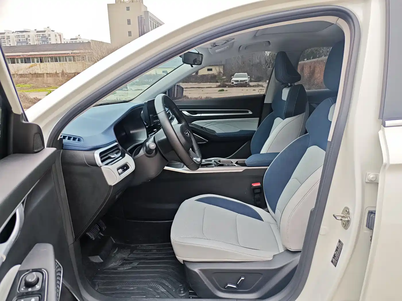 GEELY AUTOMOBILE EMGRAND