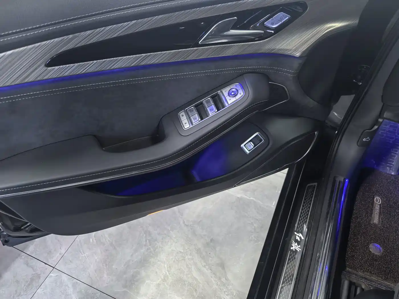 Фото 4 - Hongqi H9