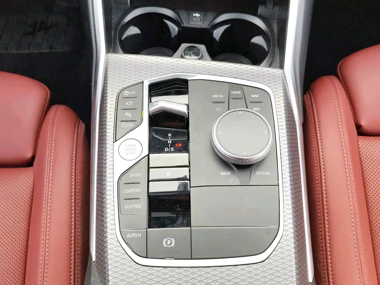 BMW 3 Series 2024 325i M Sport Shadowline Package фото 5