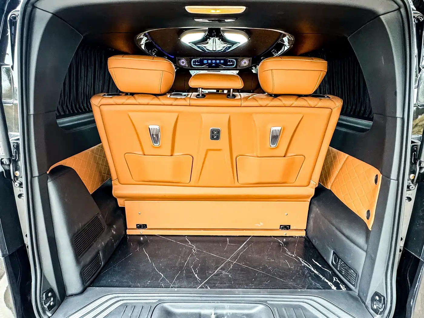 Mercedes-Benz Vito 2023 2.0T Business 7-Seater фото 36
