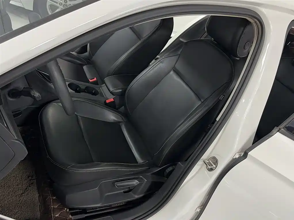 Volkswagen Lamando 2017 230TSI DSG Trend Edition фото 17