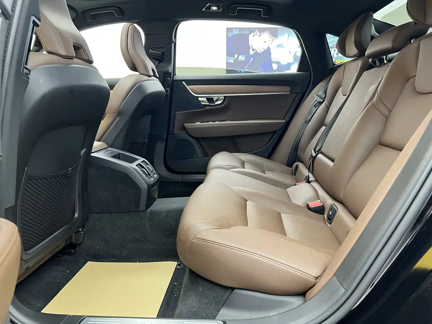 VOLVO S90
