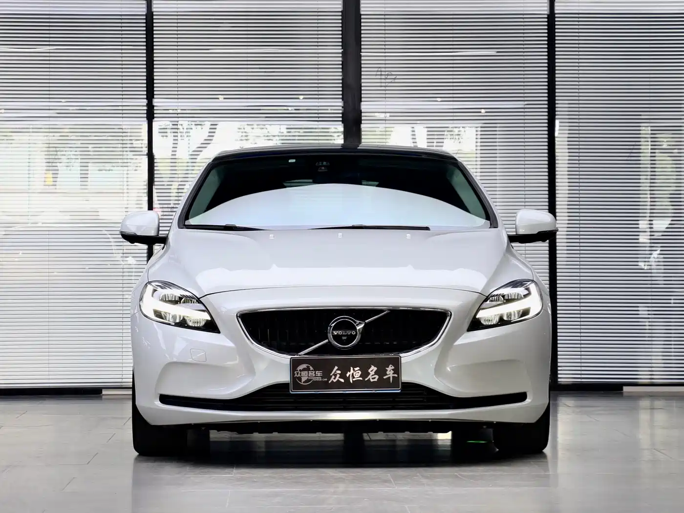 Volvo V40 2019 2018 T3 Inscription Edition