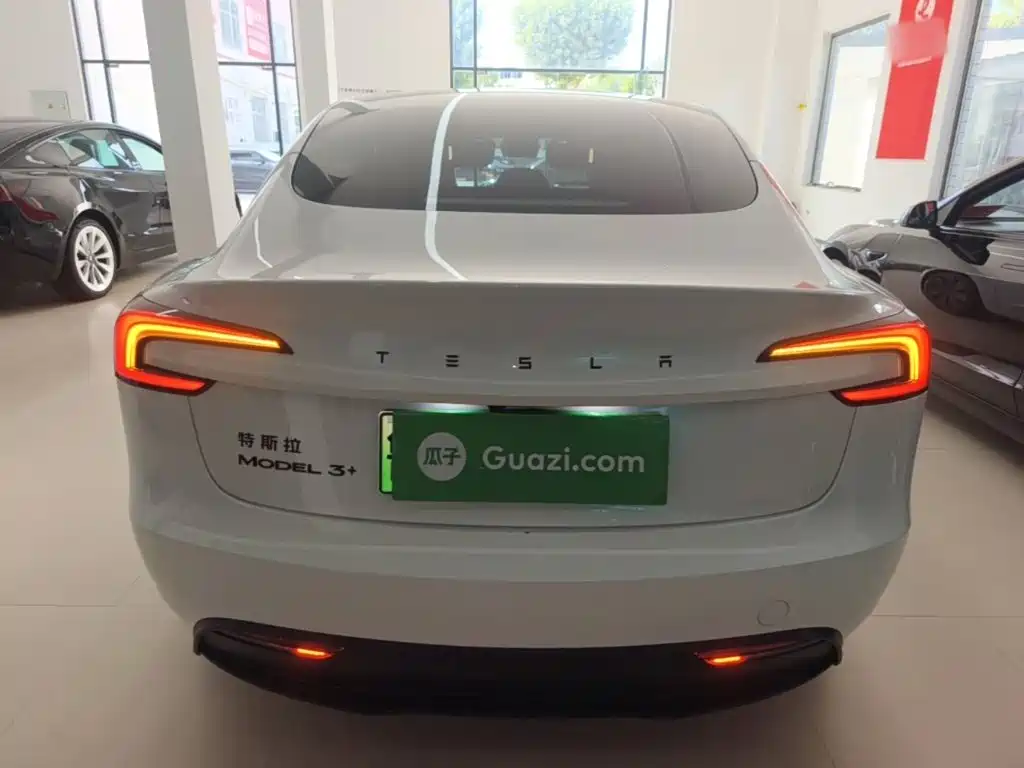Tesla Model 3 2026 2025 Model Year Facelift Long Range Rear-Wheel Drive