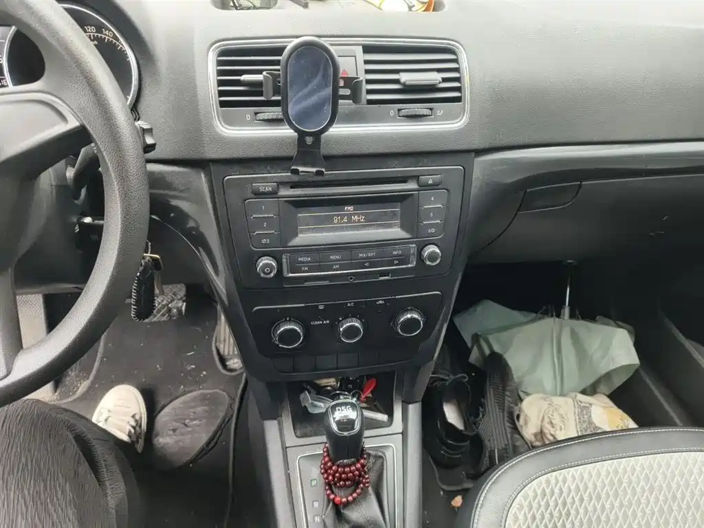 Škoda Yeti 2017 TSI280 DSG Brothers Edition фото 6