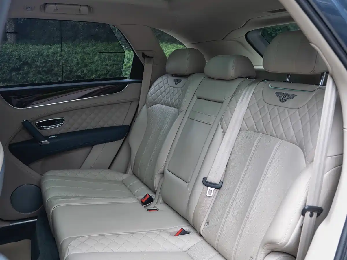 Bentley Bentayga 2017 2017 6.0T Standard Edition