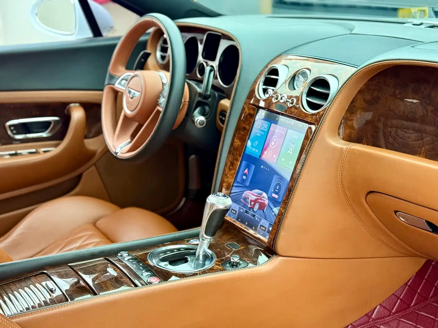 Bentley Continental фото 14