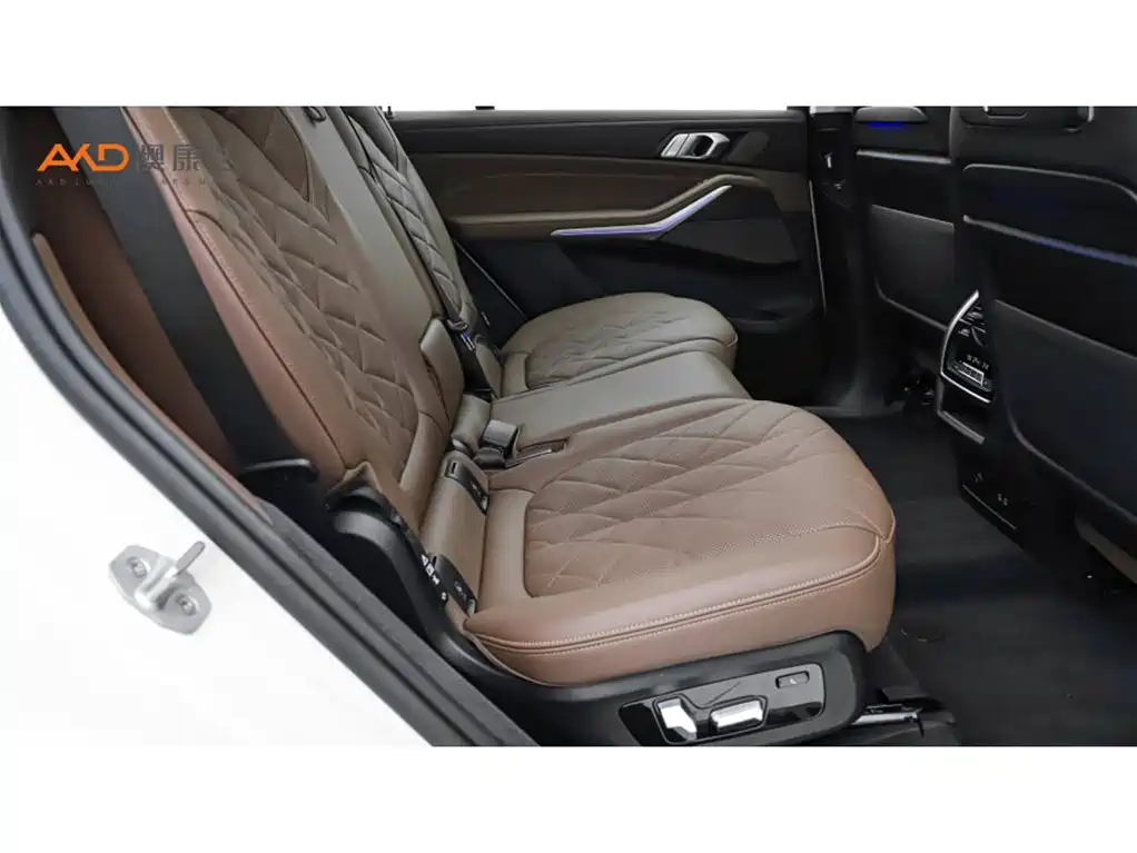BMW X7 2024 2023 xDrive40i Leading Luxury Package