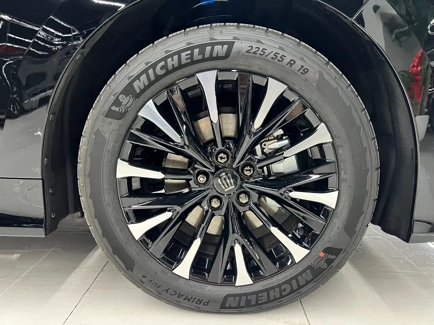 Toyota Vellfire 2024 Crown Hybrid 2.5L Executive Premium Edition фото 29
