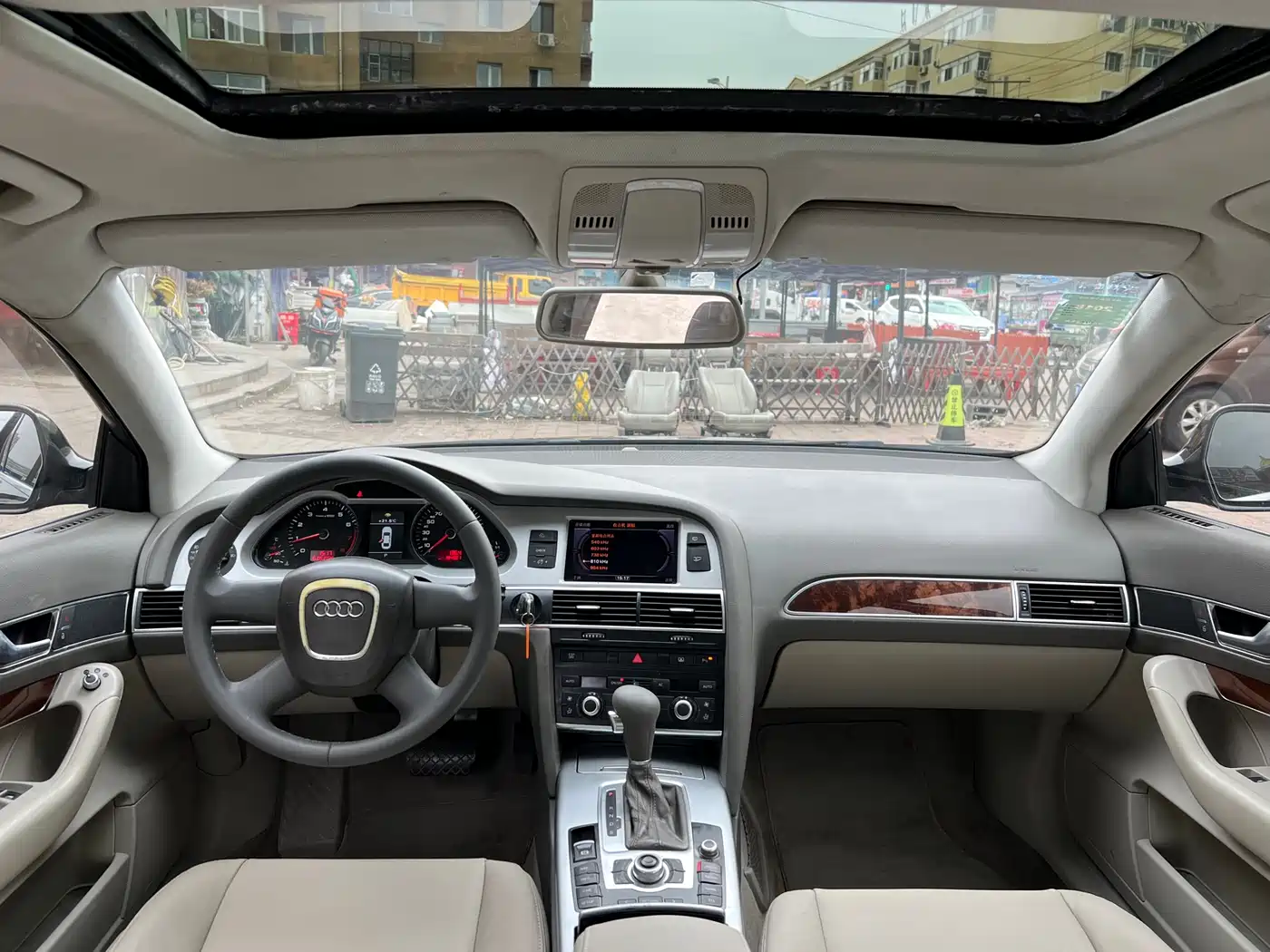 Audi A6L 2011 2.0 TFSI Automatic Comfort фото 8