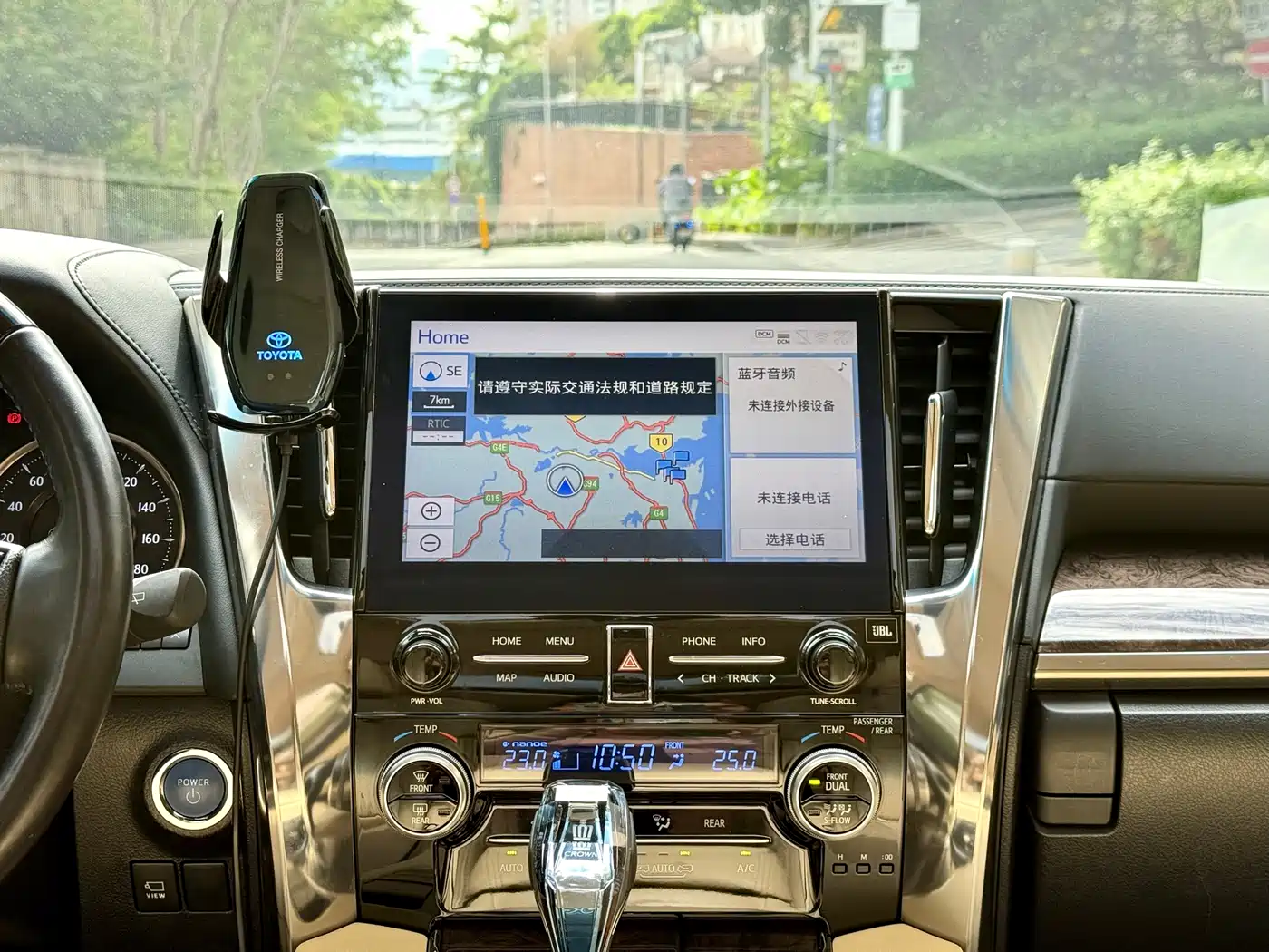 Toyota Vellfire 2021 Crown Hybrid 2.5L HV Premium Edition фото 15