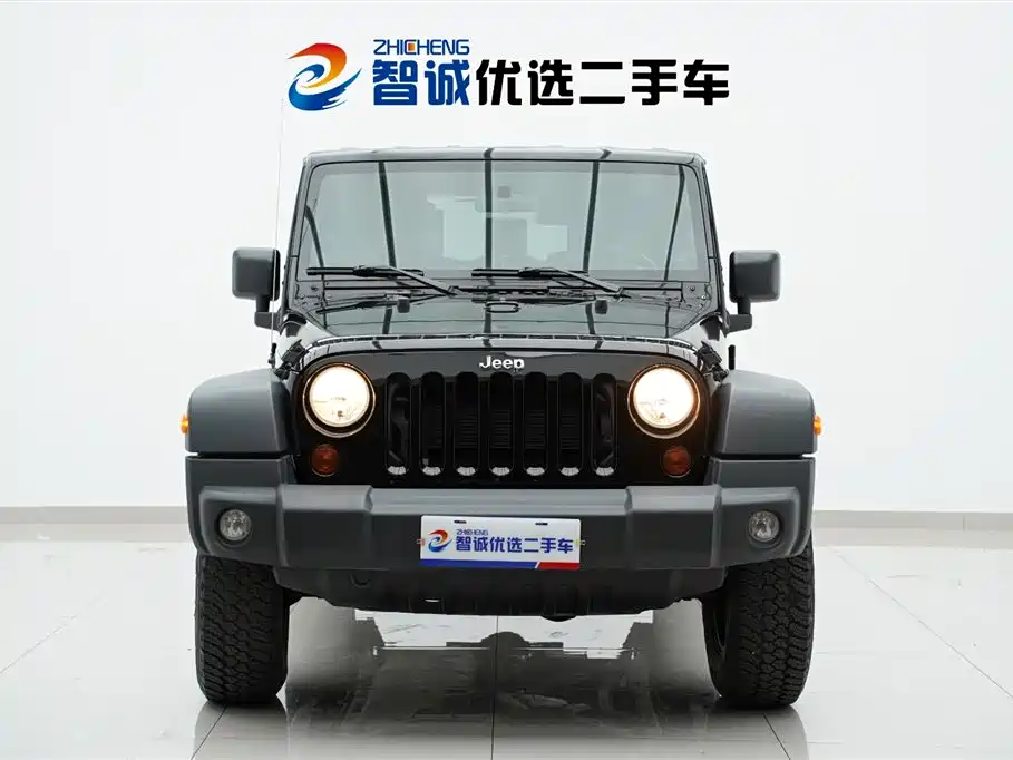 Jeep Wrangler 2010 2010 3.8L Rubicon 4-Door