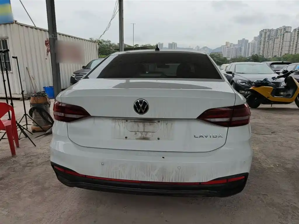 Volkswagen Lavida 2024 Model 1.5L Automatic Delight Edition фото 6