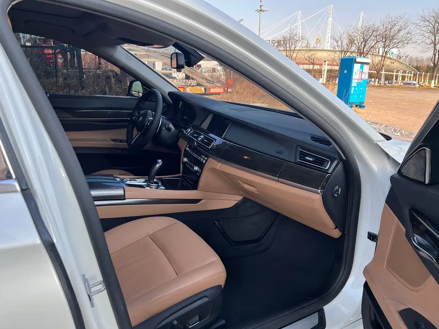BMW 7 Series 2014 730Li Premium фото 10