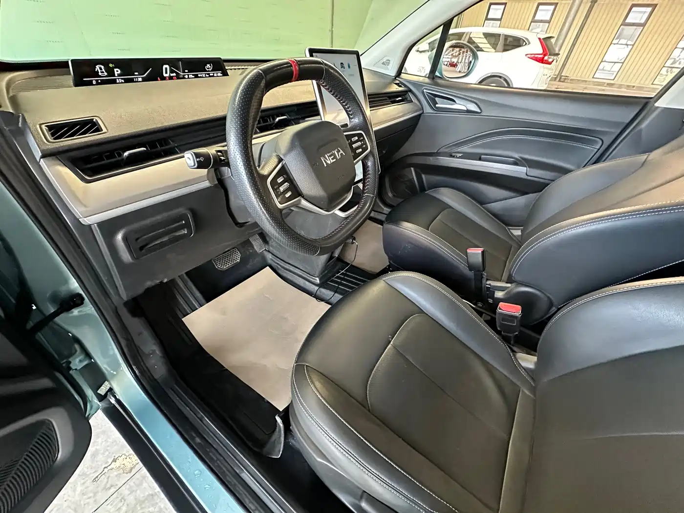 Nezha Auto Nezha V 2022 2022 Long Range Industry Custom Edition