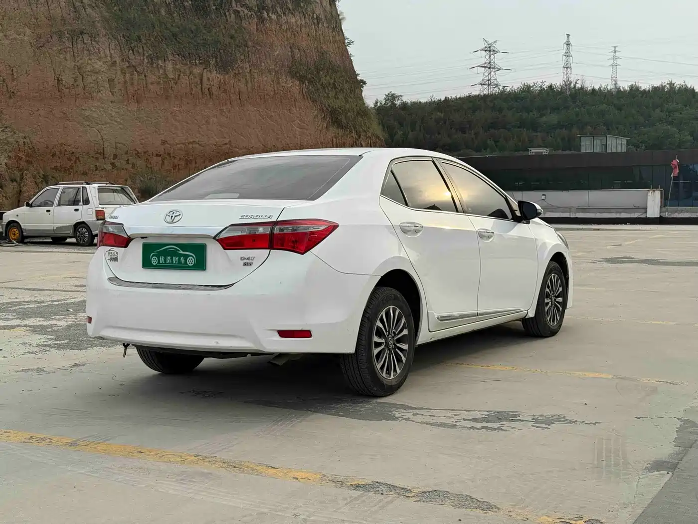 Toyota Corolla 2017 Facelift 1.2T S-CVT GL-i фото 7