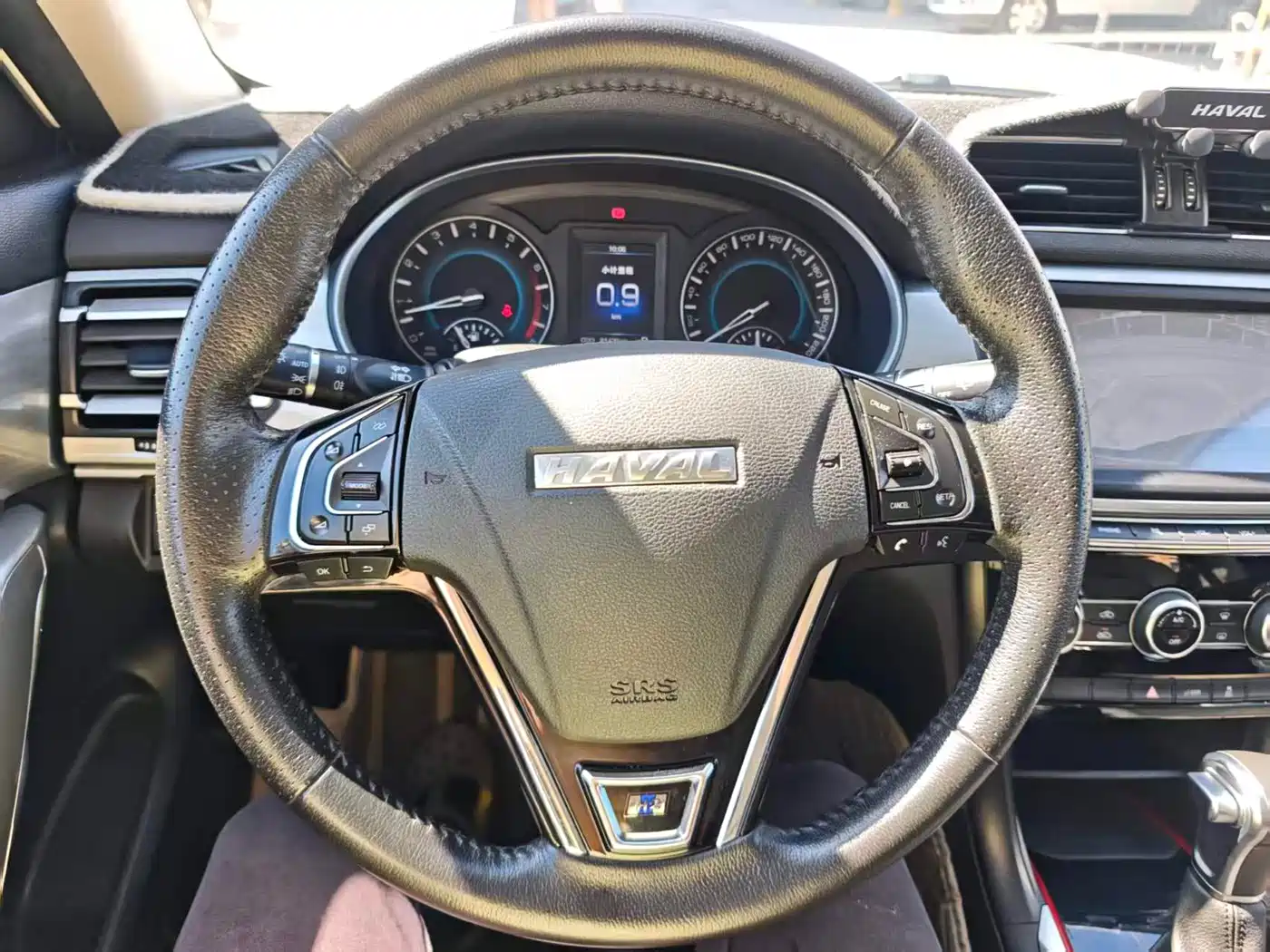 Фото 11 - Haval H2