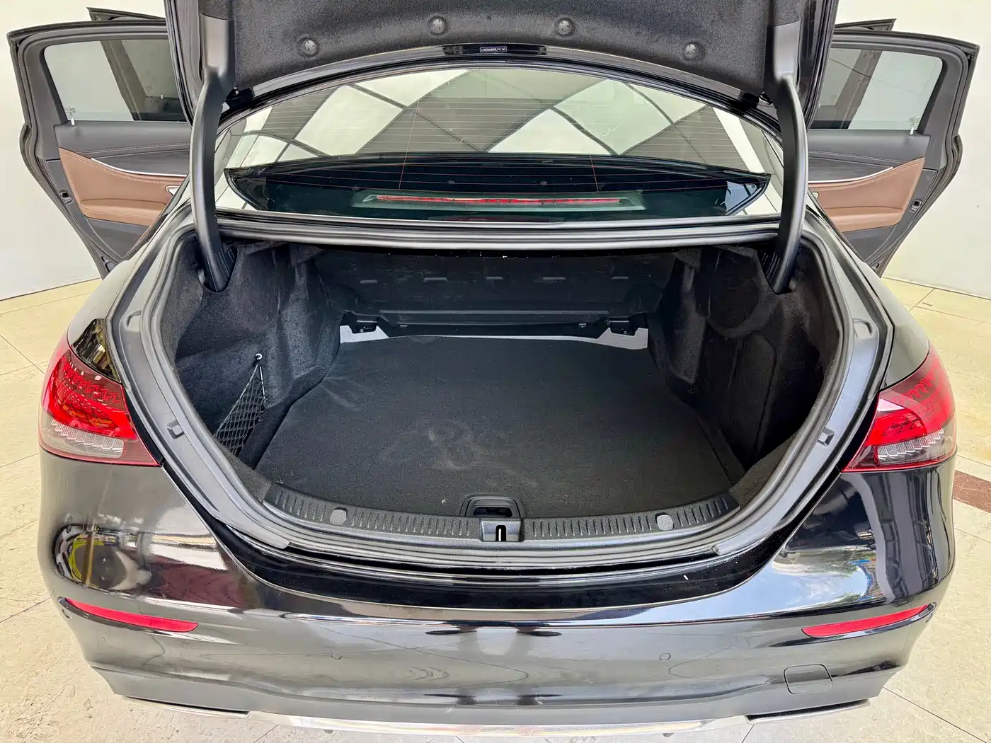 Mercedes-Benz E-Class 2022 Facelift E 260 L Sport фото 22