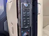 Фото 19 - Toyota Vellfire