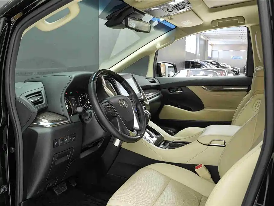 Toyota Alphard 2021 Hybrid 2.5L Premium фото 7