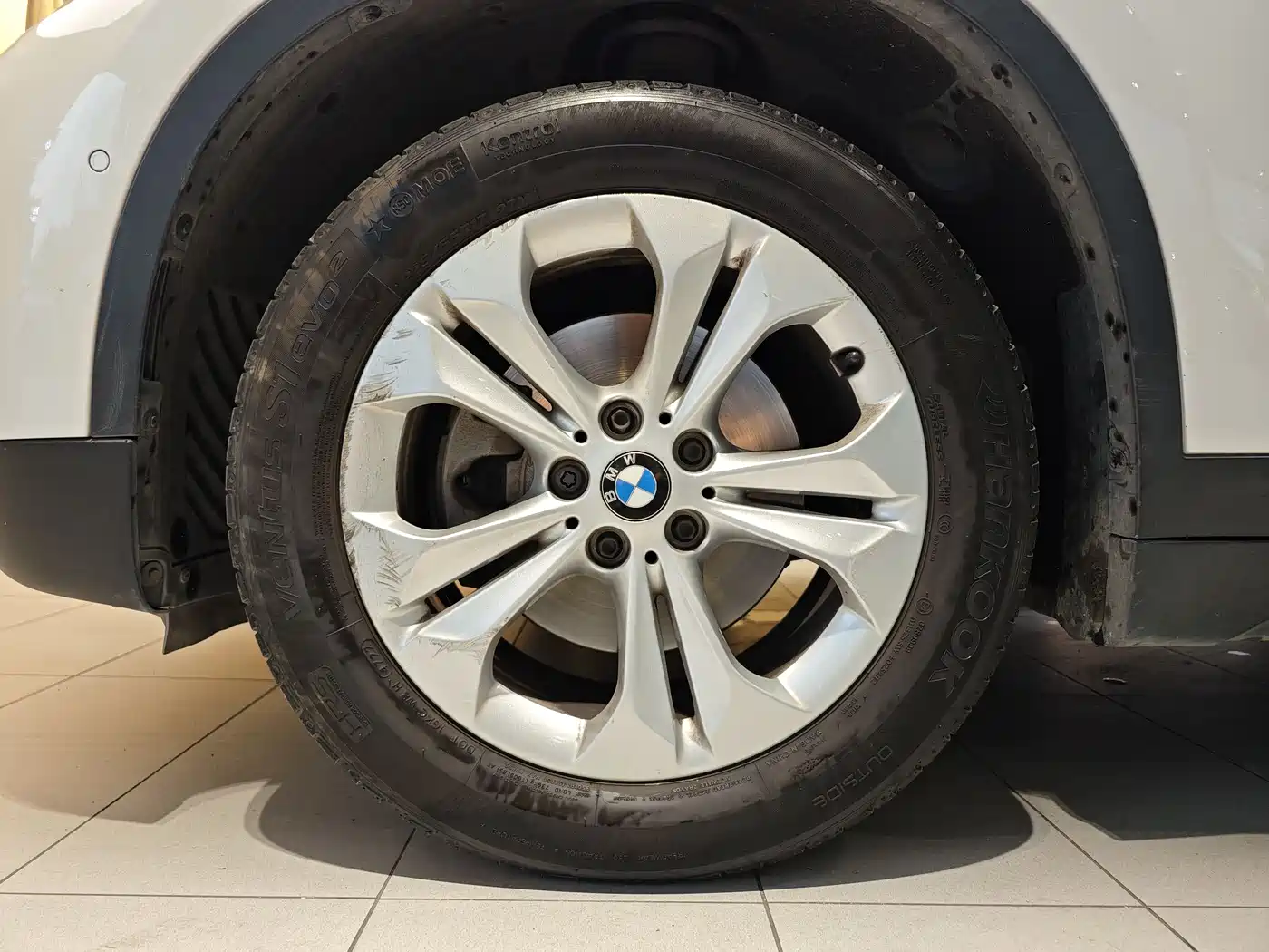 BMW X1 2016 sDrive18Li Premium Model фото 5