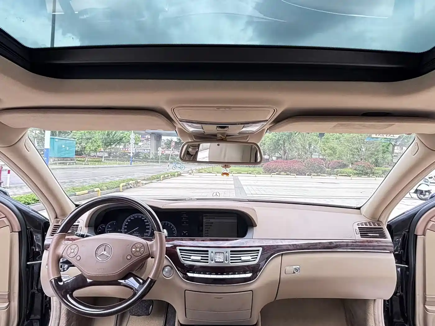 Mercedes-Benz S-Class 2010 S 350 L Luxury фото 24