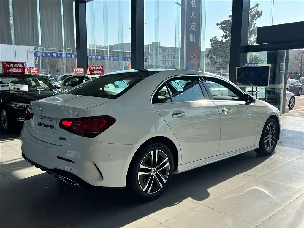 MERCEDES-BENZ A CLASS