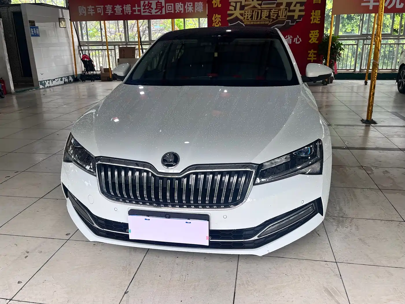 Škoda Superb 2023 Facelift TSI280 DSG Premium Edition фото 2