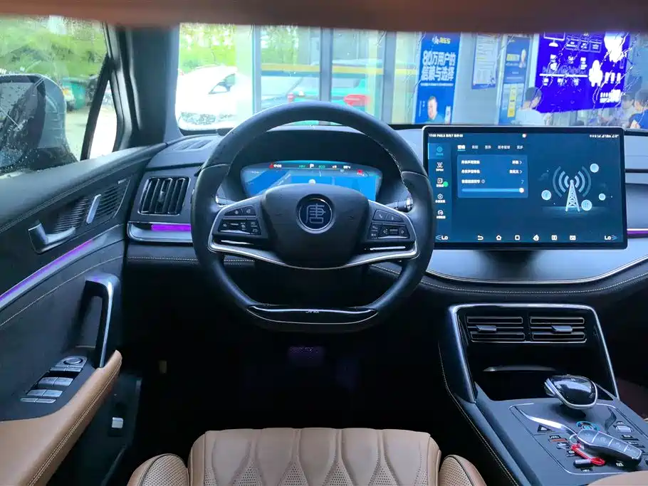 BYD Tang New Energy 2023 Model DM-i Champion Edition 112KM Premium фото 15
