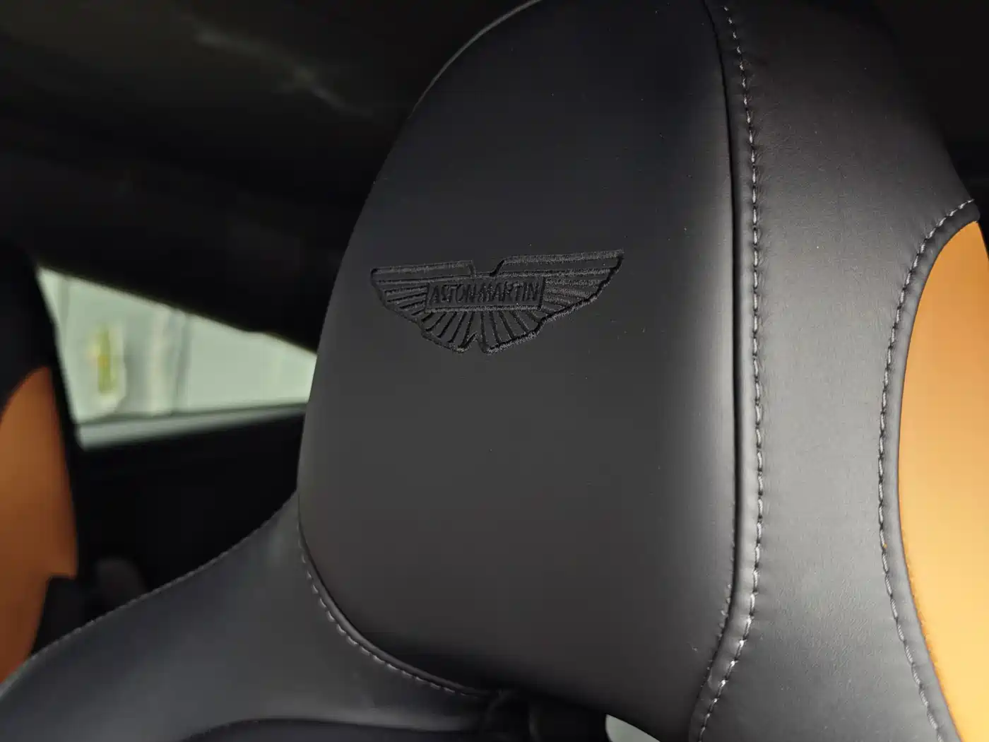 Aston Martin DB12 2024 2025 4.0T V8 Coupe