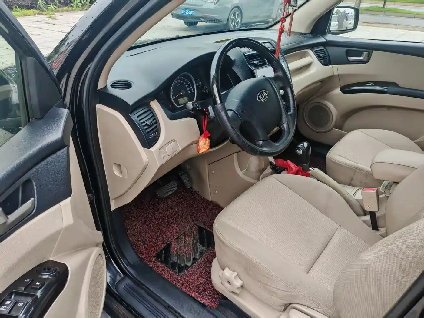 Kia Sportage 2013 2.0L Automatic 2WD GL фото 15
