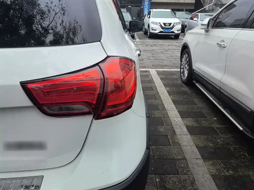 Haval H1 2016 Blue Label 1.5L AMT Luxury фото 8