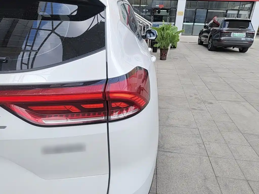 Photo 8 - Haval H6