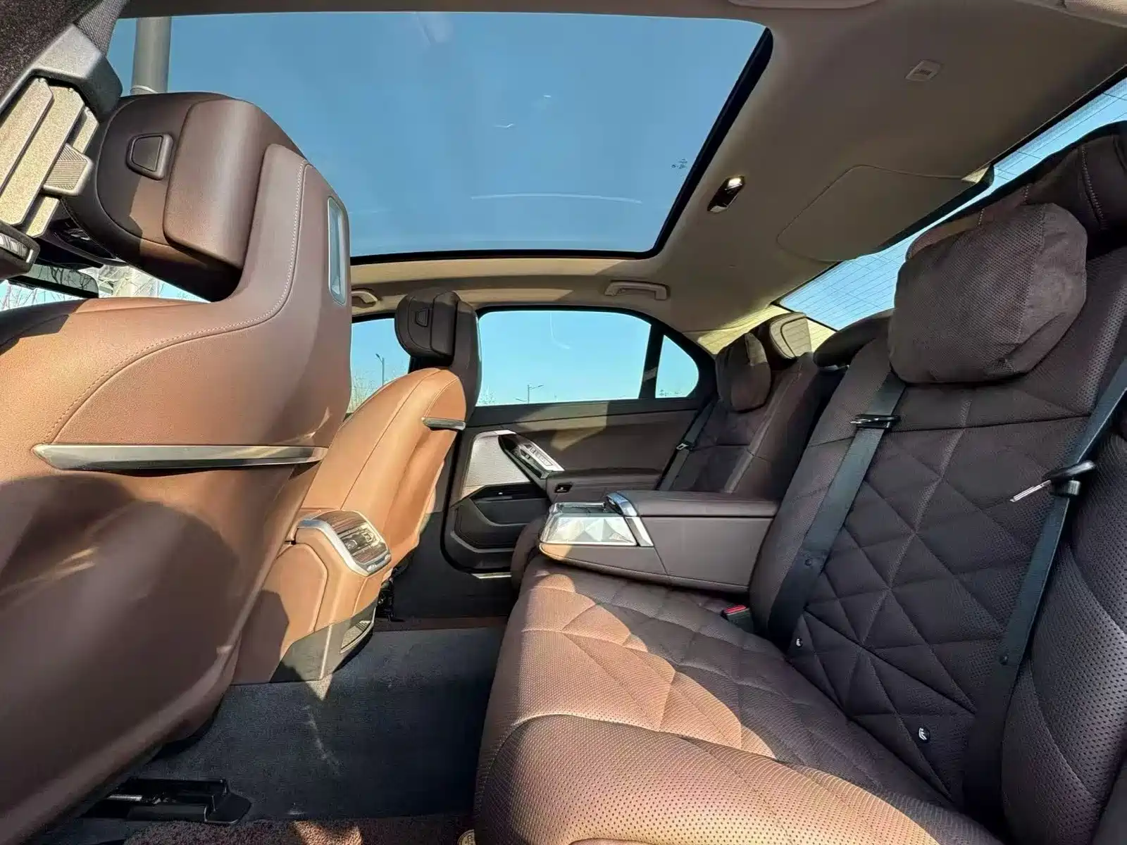 Фото 6 - BMW 7 Series