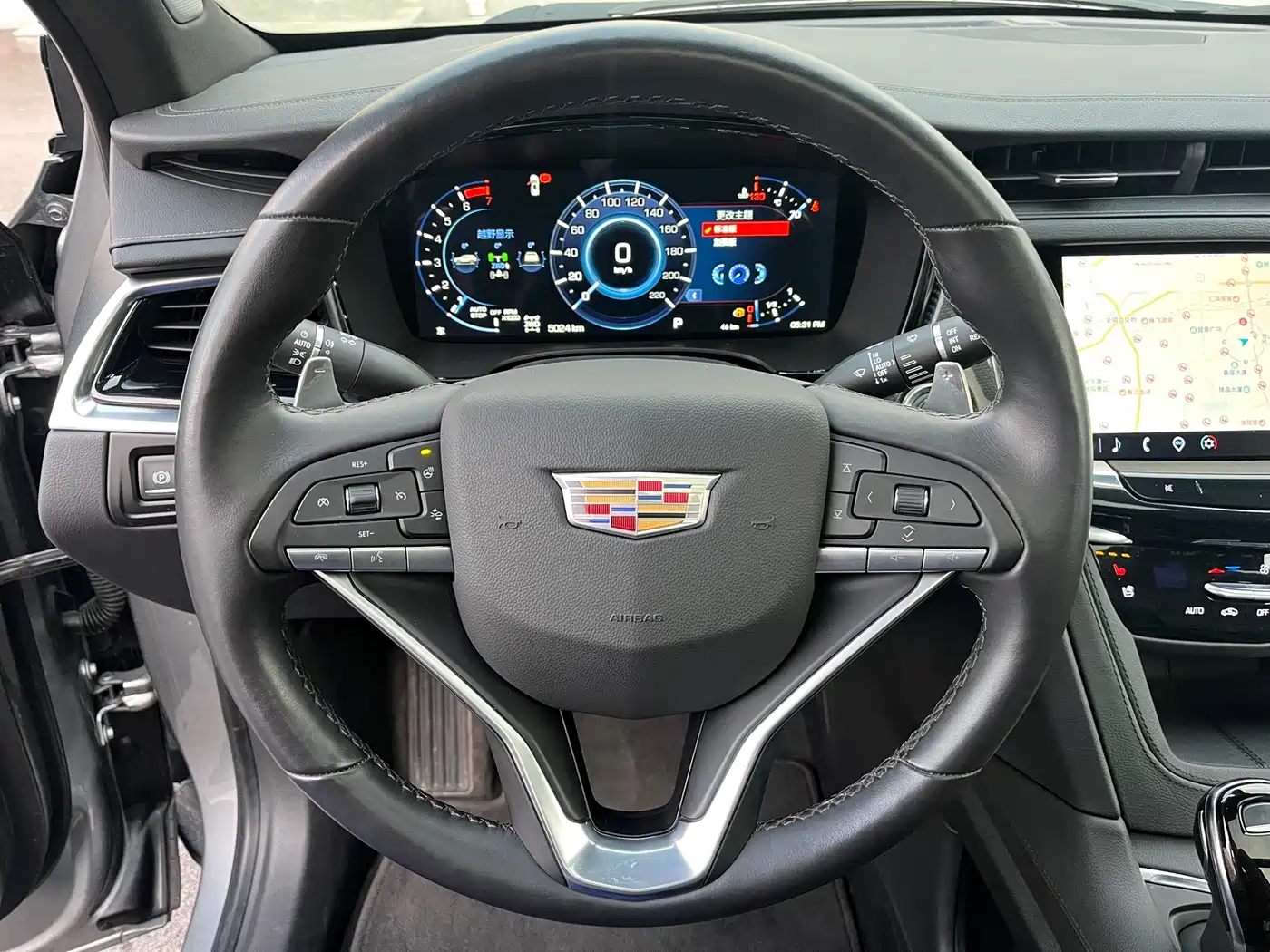 Cadillac XT6 2025 2.0T 6-Seater AWD Executive Black Label Edition фото 7