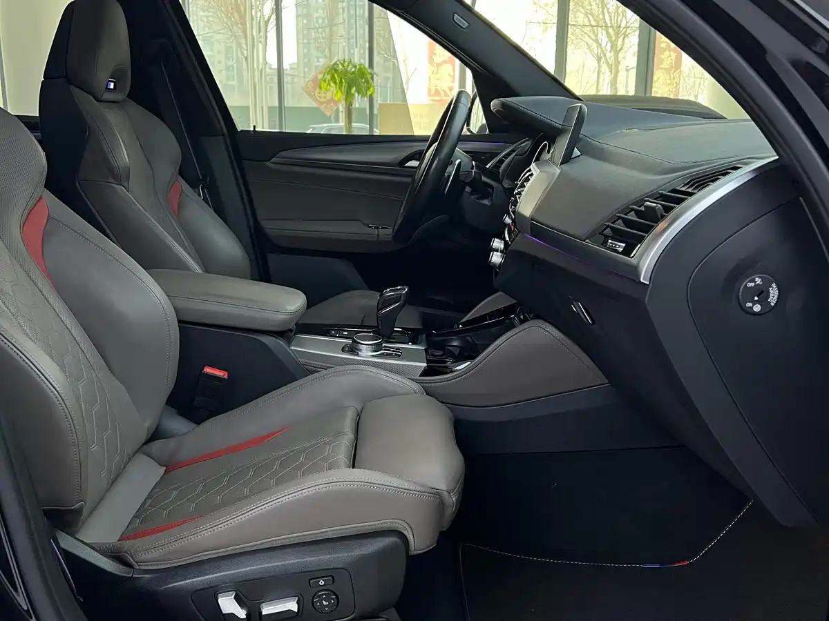 BMW X3 M 2019 X3 M Competition фото 16