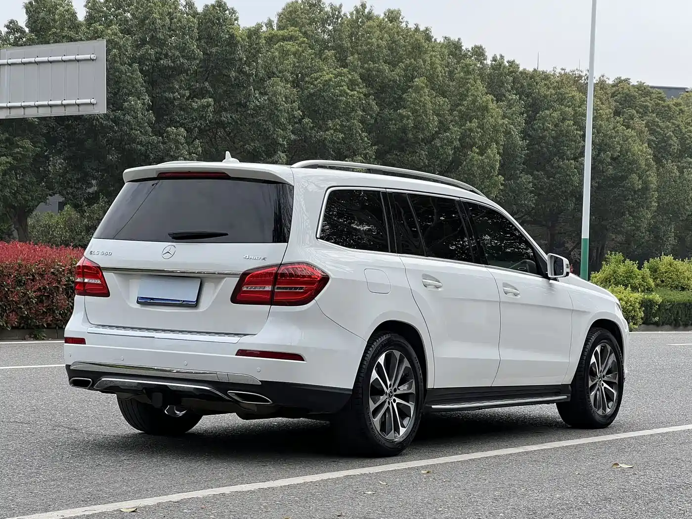 MERCEDES-BENZ GLS