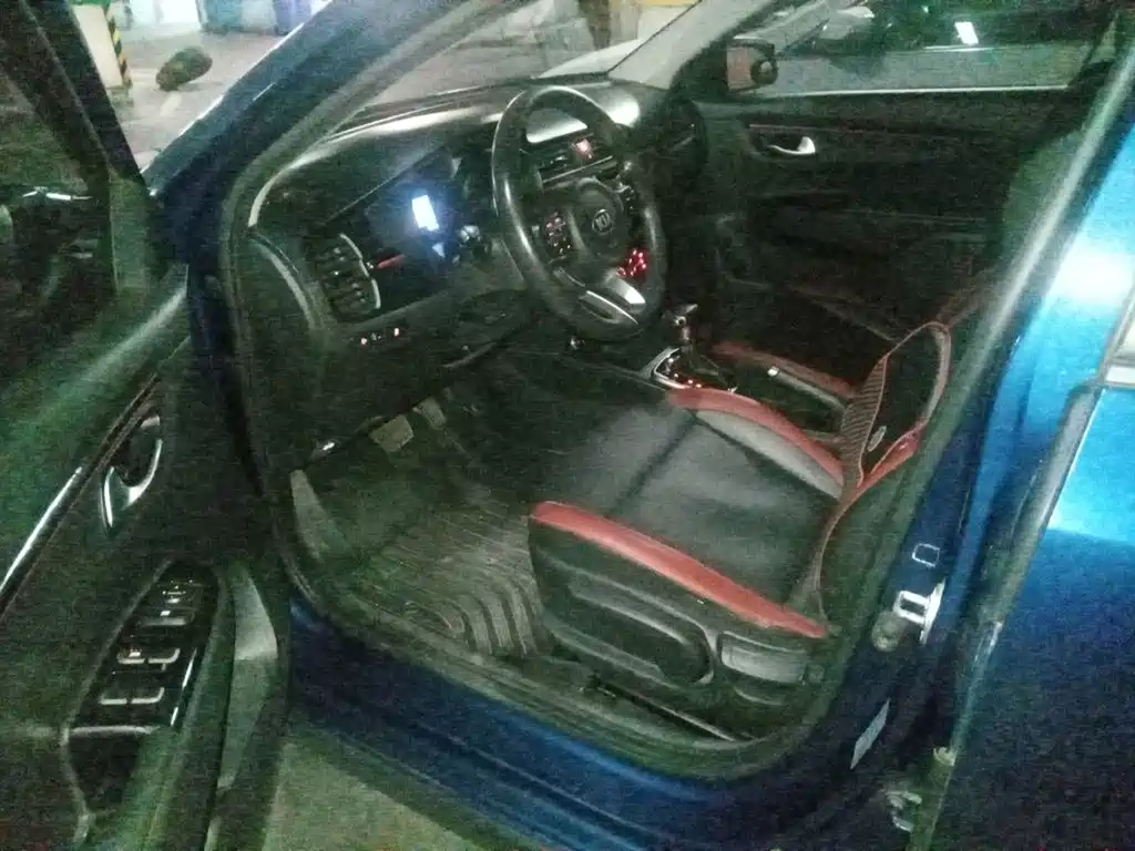 Kia KX CROSS 2018 2017 1.4L AT GLS