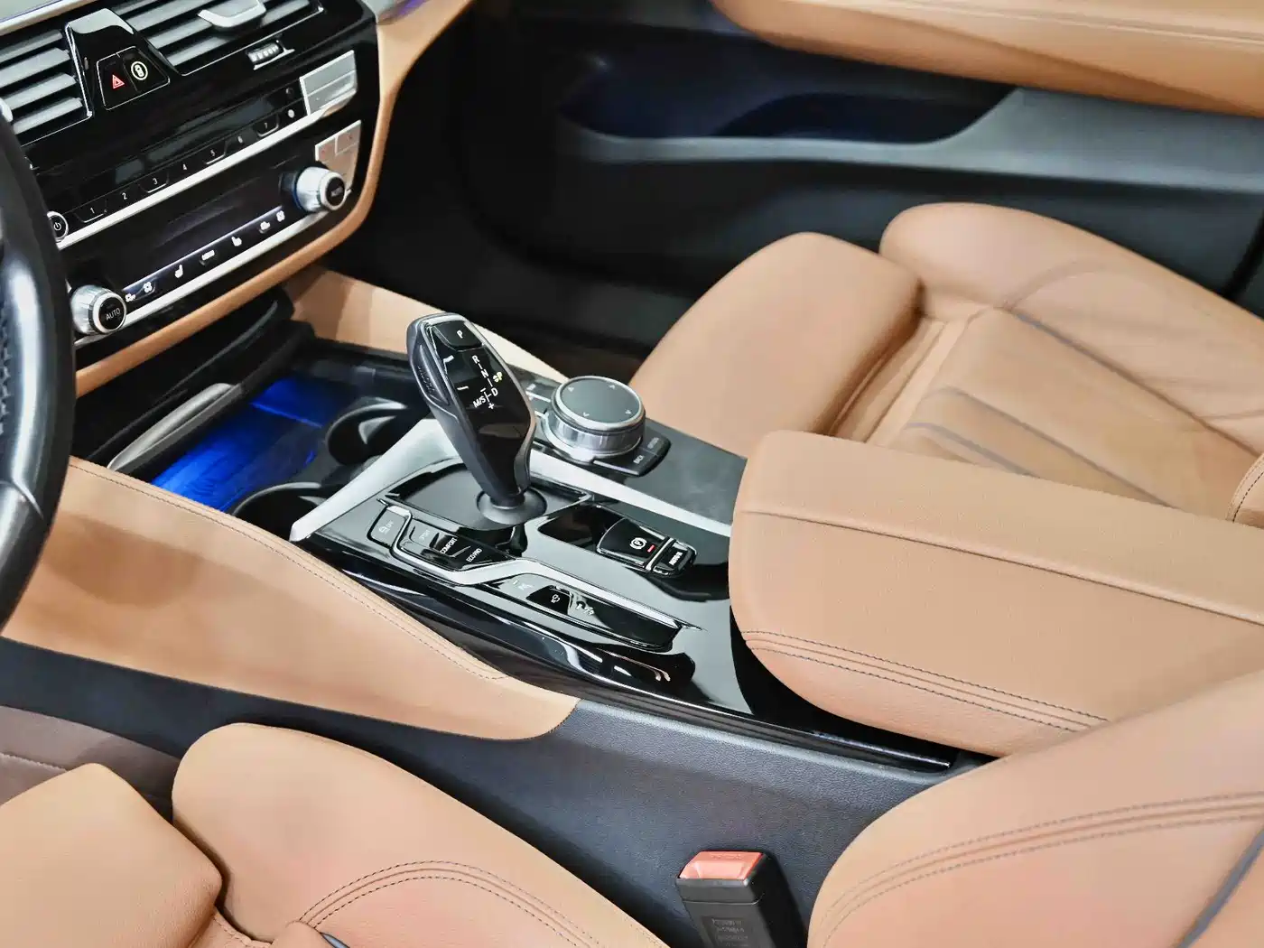 BMW 6 Series GT 2022 Model 630i M Sport Package фото 11