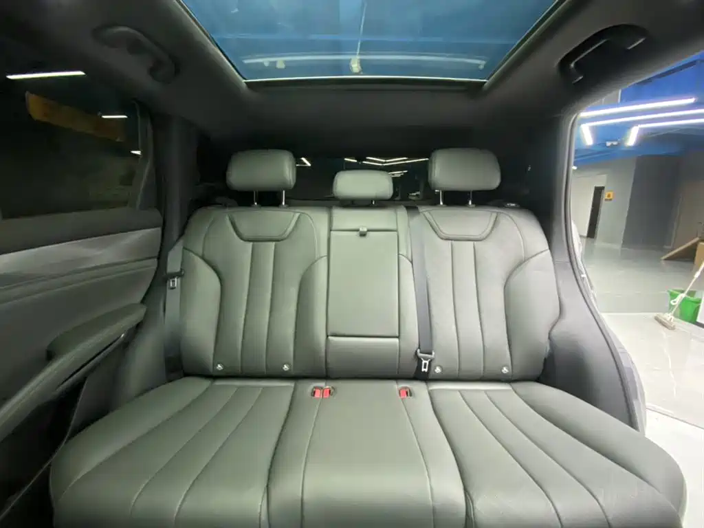 BYD Song L DM-i 2026 DM-i Smart Edition 130KM Superior фото 25