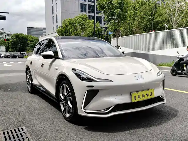 IM Motors IM LS7 2023 Model 90kWh Elite RWD Edition — фото 2