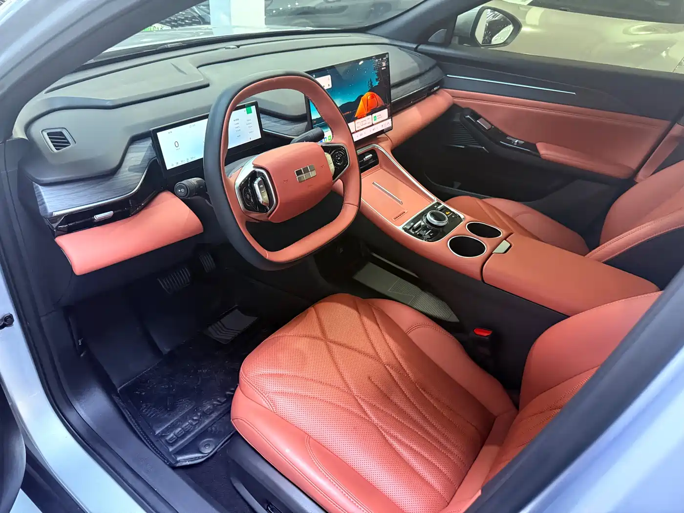 Geely Galaxy Galaxy L6 2025 EM-i 140km Starship Edition фото 7