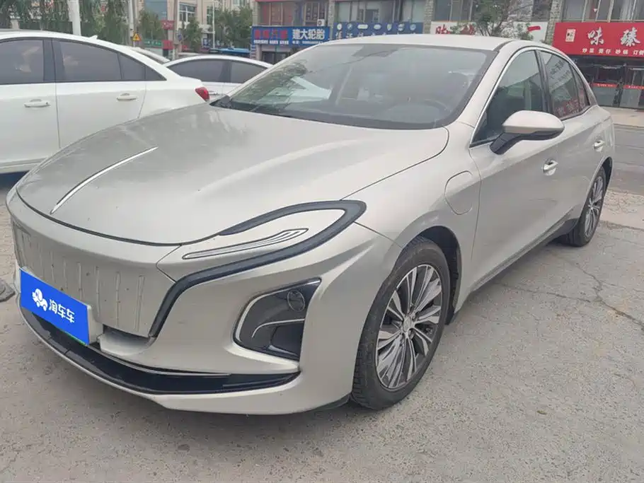 Hongqi E-QM5 2022 431km Charging Enjoyment Edition
